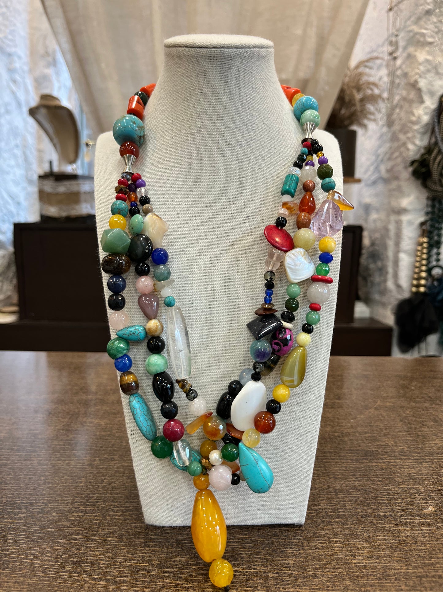 Collar piedras naturales